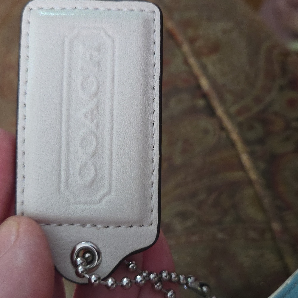 Coach Wave Patchwork Rare Shoulderbag F10653 2006 $350 Estimated Retail GUC - Picture 3 of 16